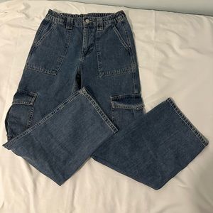 Blue straight leg cargo jeans with elastic waist (no brand)
